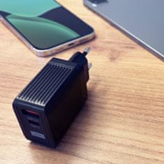 MG Dual-port hálózati töltő USB / USB-C 20W, fekete