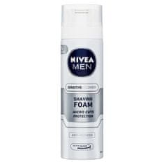 Nivea Borotvahab férfiaknak Bulldog Sensitive Recovery (Shaving Foam) 200 ml