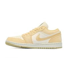 Nike Cipők sárga 38.5 EU Air Jordan 1 Low Se Team W