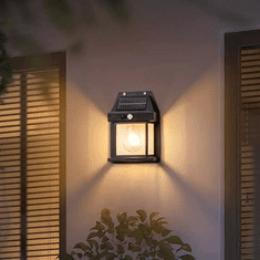 Netscroll Napenergiával működő mozgásérzékelős lámpa, megtakarítás az áramköltségeken, esztétikus és modern design, alkalmas hátsó udvar, kert, bejárat vagy garázs világítására, vízálló, MotionLamp