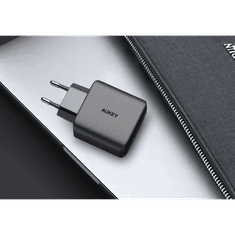 Aukey PA-B4S Omnia Duo 65W 2x USB-C Hálózati töltő - Fekete (5V / 3A) (PA-B4S)