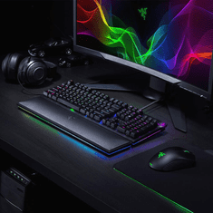 Razer Huntsman V2 (Purple Switch) USB Gaming Billentyűzet + Csuklótámasz - Orosz (RZ03-03941400-R3R1)