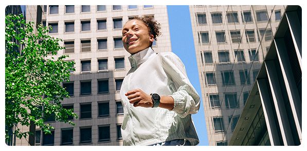 Okosóra smartwatch Samsung Galaxy Watch7 alumínium test multisport nagyteljesítményű okosóra nagyteljesítményű okosóra egészségügyi funkciók Wear OS egyedi funkciók fejlett funkciók Google Pay EKG vér oxigénszint fitnesz karóra zászlóshajó teljesítmény minőségi anyag EKG prémium feldolgozás tartós anyagok NFC fizetések belső memória zene multisport kamera vezérlés modern processzor tartósság gyors töltés új funkciók galaxy watch NFC WiFi eSIM Bluetooth hívás kettős GPS