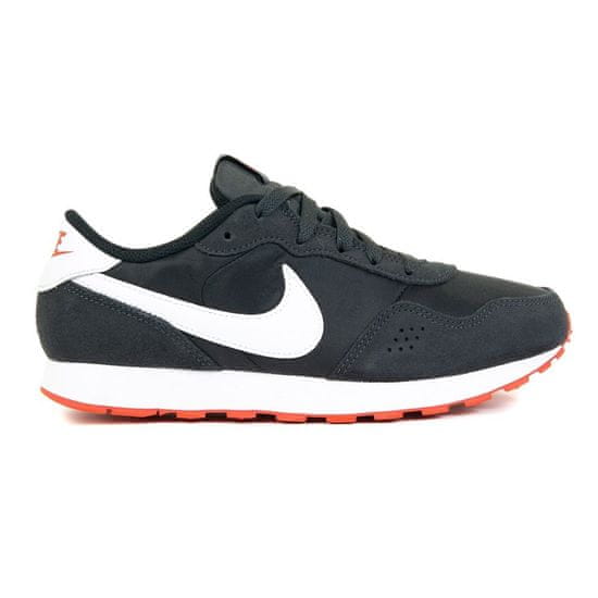 Nike Cipők fekete 38.5 EU JR MD Valiant